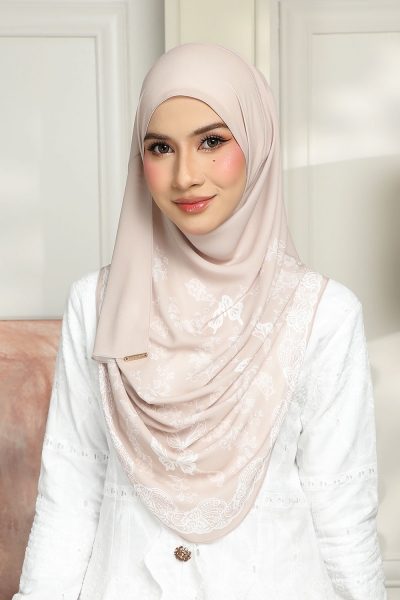 Aralyn Babes Printed Lacey in Champagne
